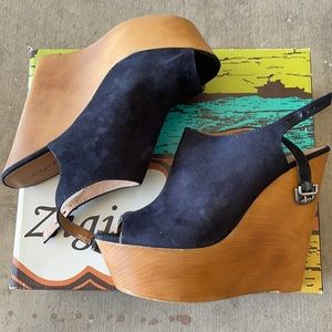 Zigi Soho wedges
